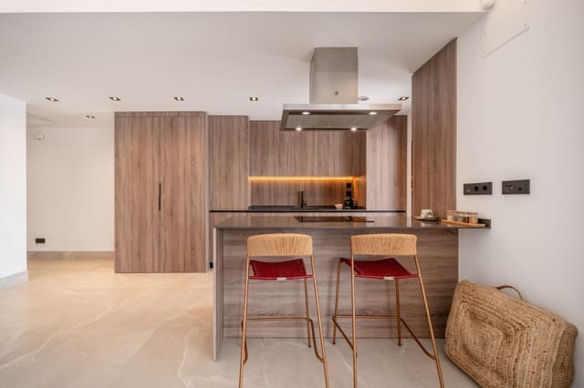 Apartamento de 3 habitaciones en Istán en venta con piscina garaje - 1.395.000 € (Ref: 9208255)