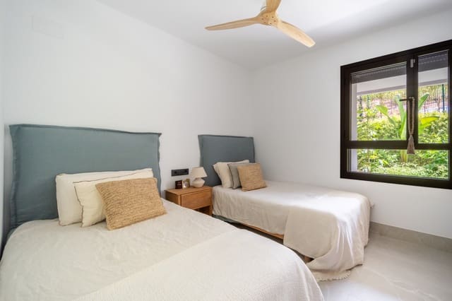 Apartamento de 3 habitaciones en Istán en venta con piscina garaje - 1.395.000 € (Ref: 9208255)