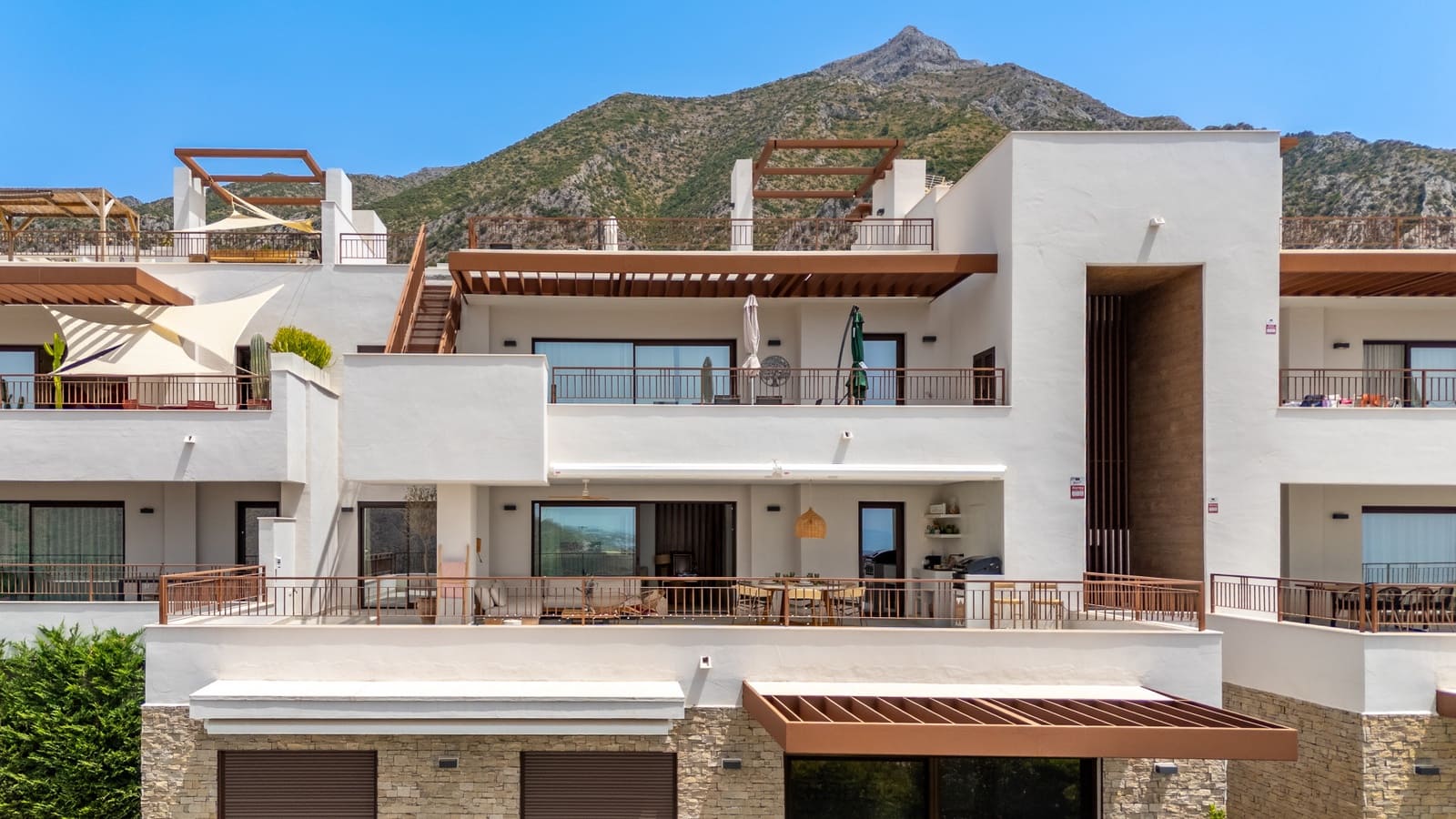 3 soveværelse Lejlighed til salg i Istan med swimmingpool garage - € 1.395.000 (Ref: 9208255)