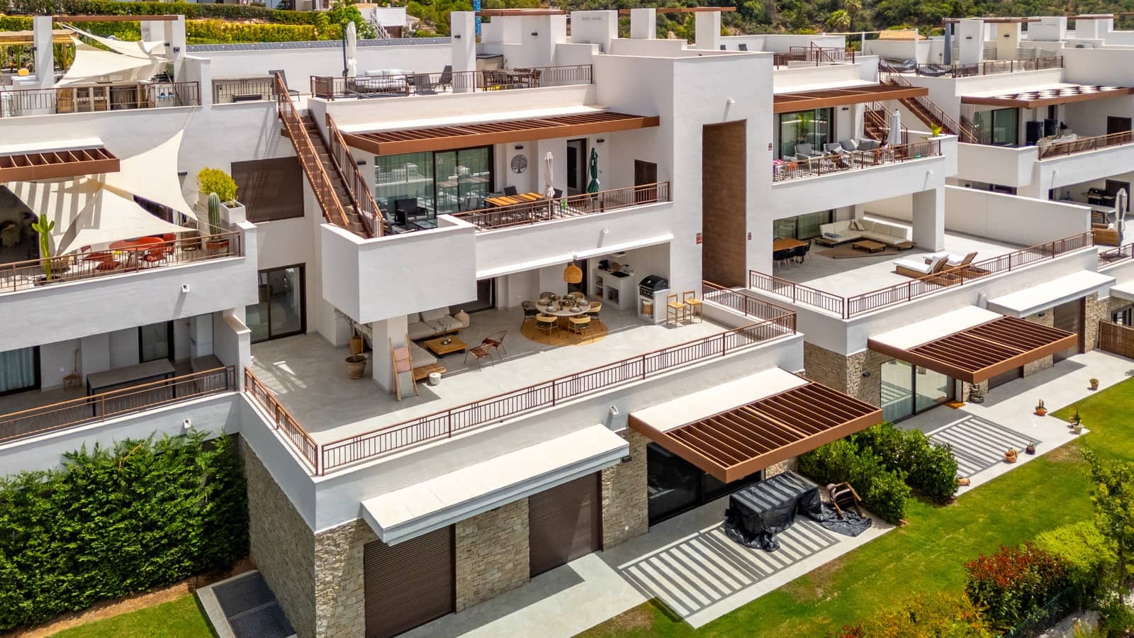 3 soveværelse Lejlighed til salg i Istan med swimmingpool garage - € 1.395.000 (Ref: 9208255)