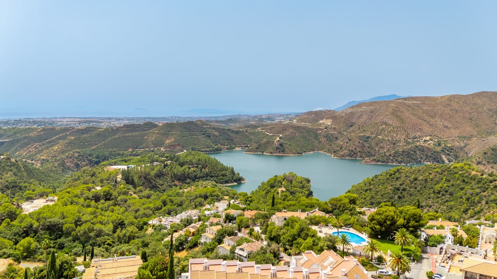 3 soveværelse Lejlighed til salg i Istan med swimmingpool garage - € 1.395.000 (Ref: 9208255)