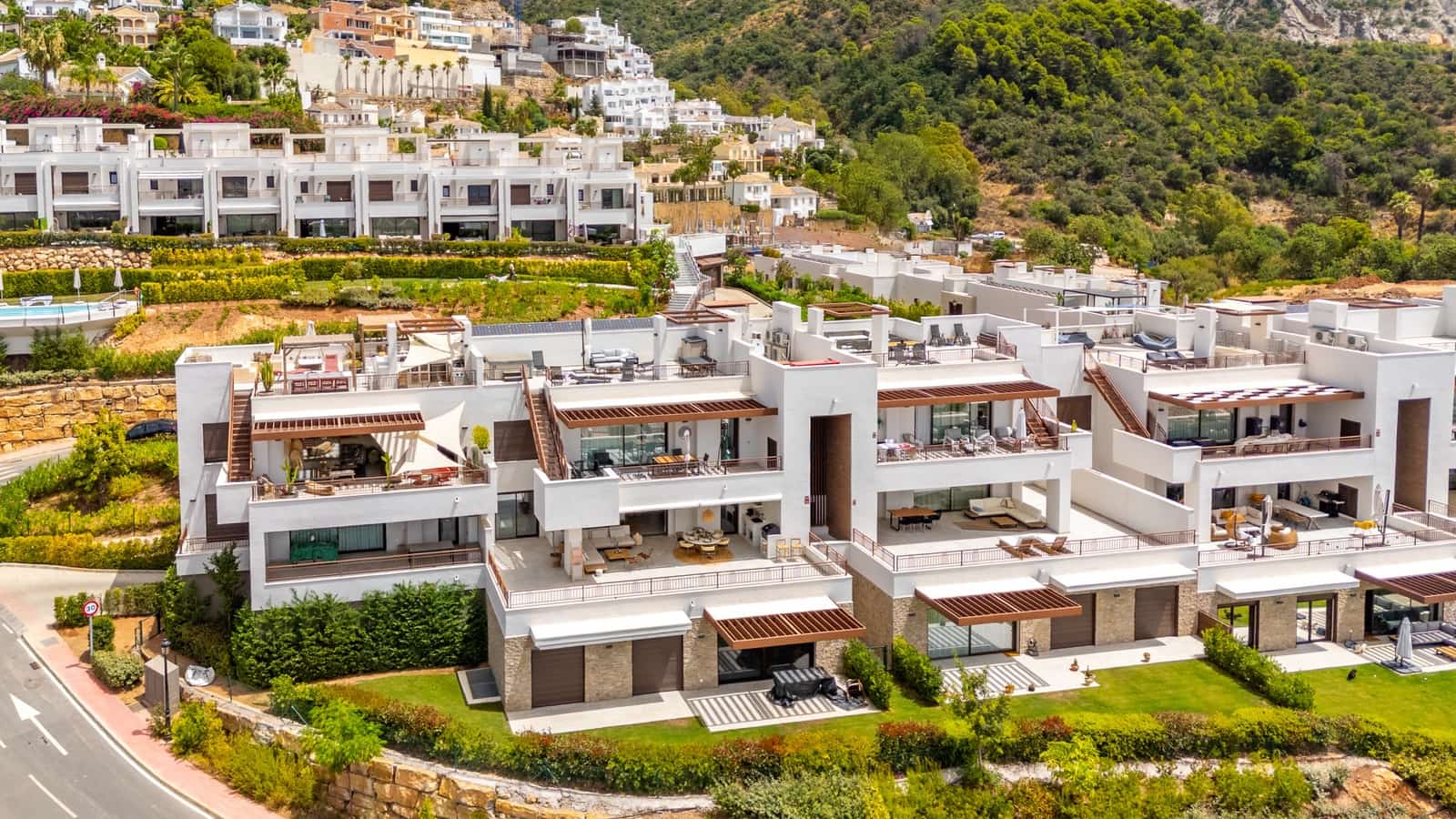 3 soveværelse Lejlighed til salg i Istan med swimmingpool garage - € 1.395.000 (Ref: 9208255)