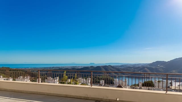 3 Zimmer Apartment zu verkaufen in Istán mit Pool Garage - 1.195.000 € (Ref: 9208255)