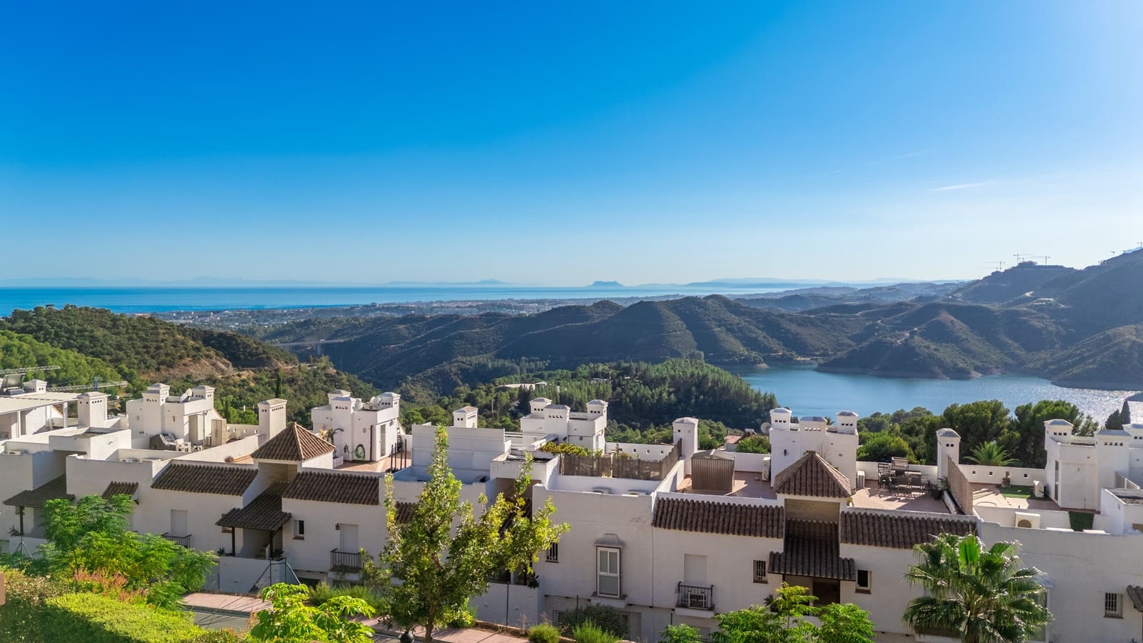 3 soveværelse Lejlighed til salg i Istan med swimmingpool garage - € 1.395.000 (Ref: 9208255)