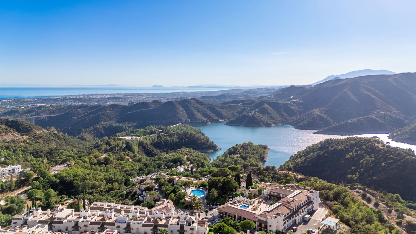 3 soveværelse Lejlighed til salg i Istan med swimmingpool garage - € 1.395.000 (Ref: 9208255)