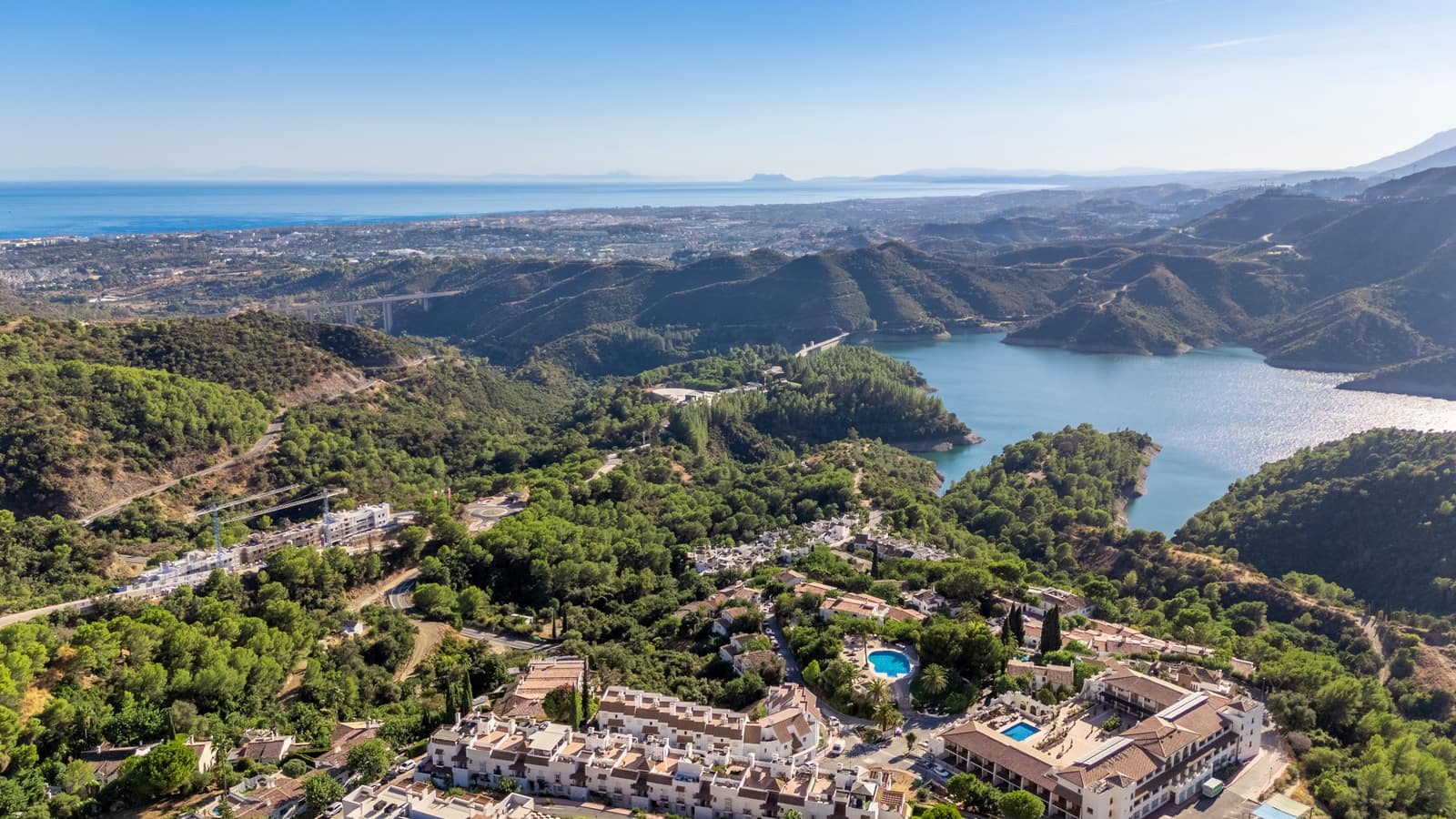 3 soveværelse Lejlighed til salg i Istan med swimmingpool garage - € 1.395.000 (Ref: 9208255)