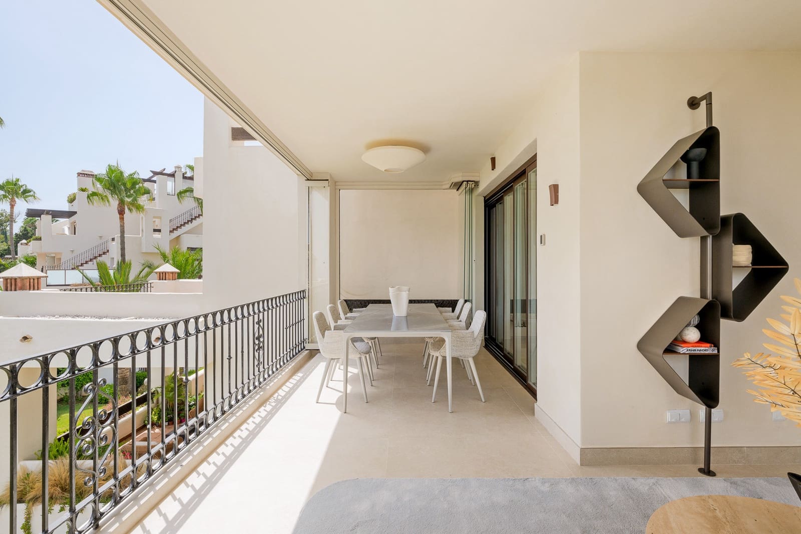 3 bedroom Apartment for sale in Estepona with pool garage - € 1,995,000 (Ref: 9215008)