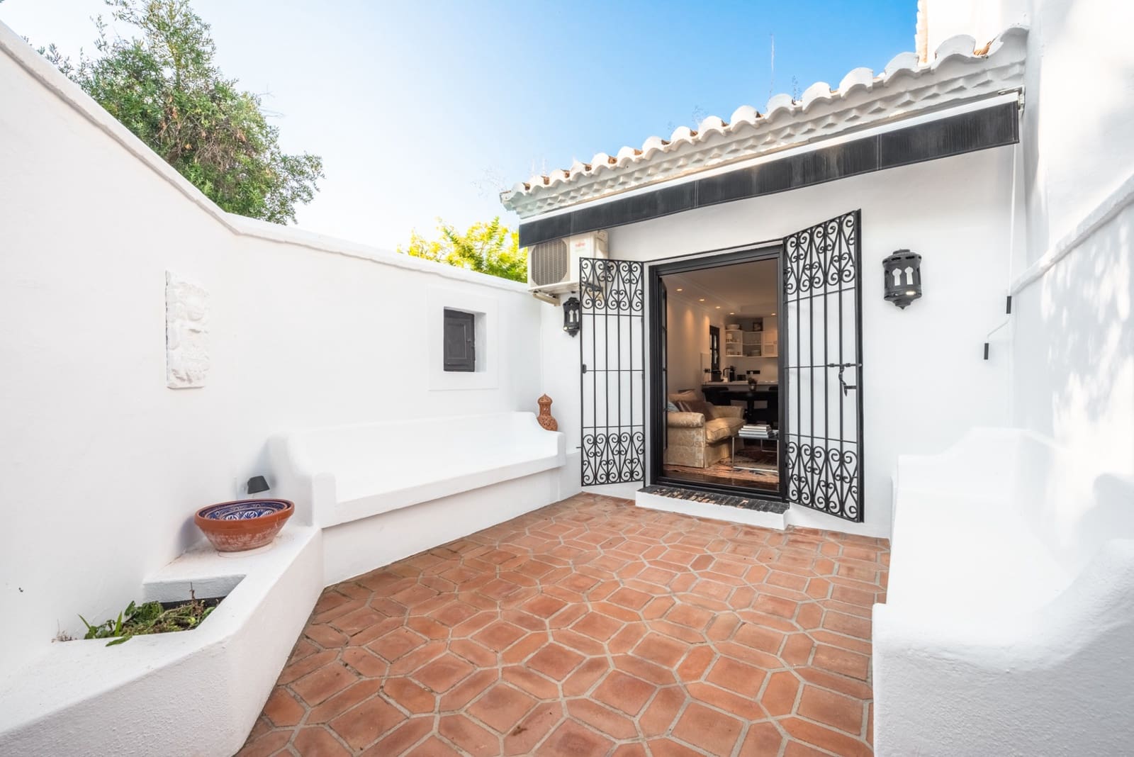 1 soveværelse Byhus til salg i Marbella med swimmingpool - € 735.000 (Ref: 9228463)