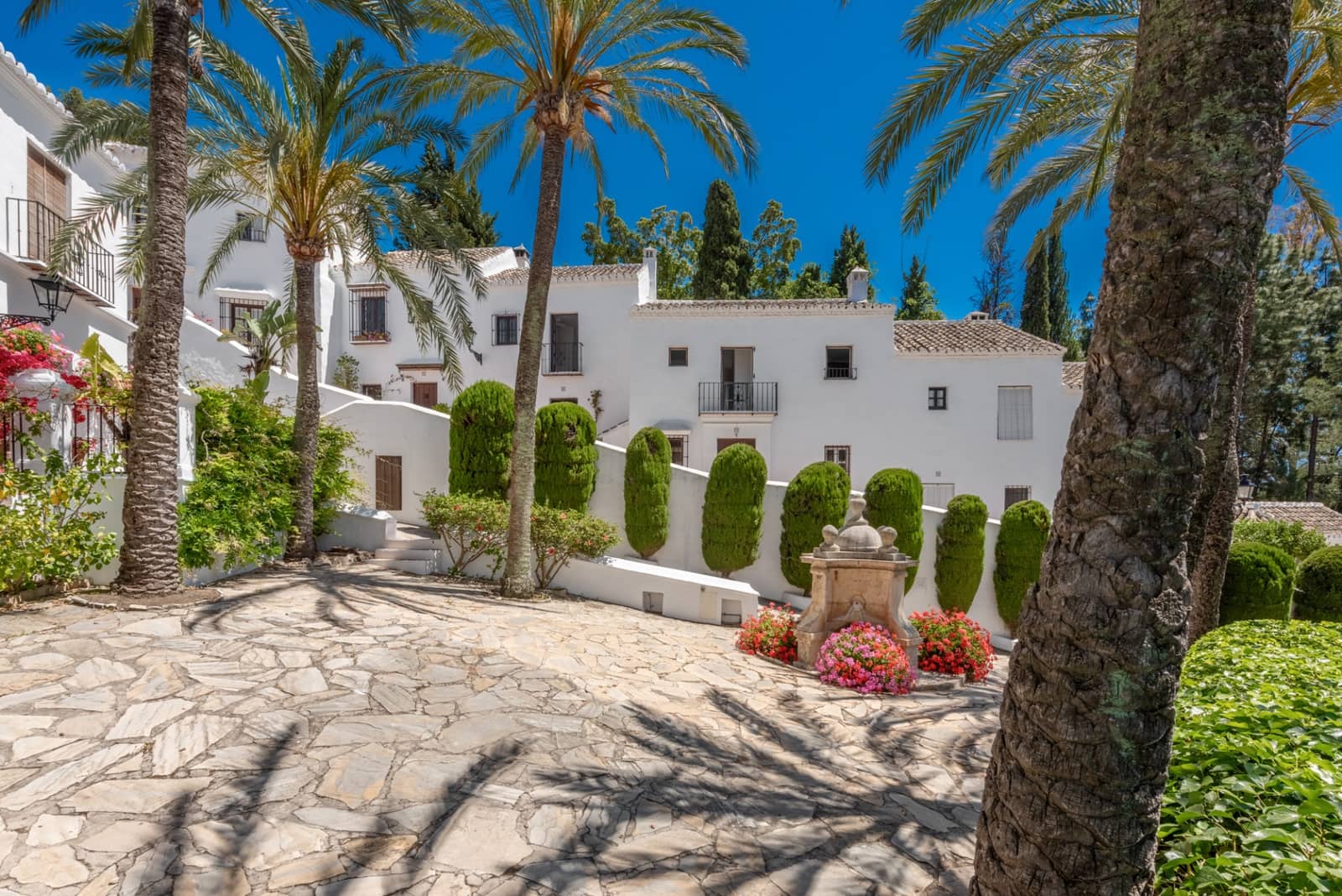 1 soveværelse Byhus til salg i Marbella med swimmingpool - € 735.000 (Ref: 9228463)