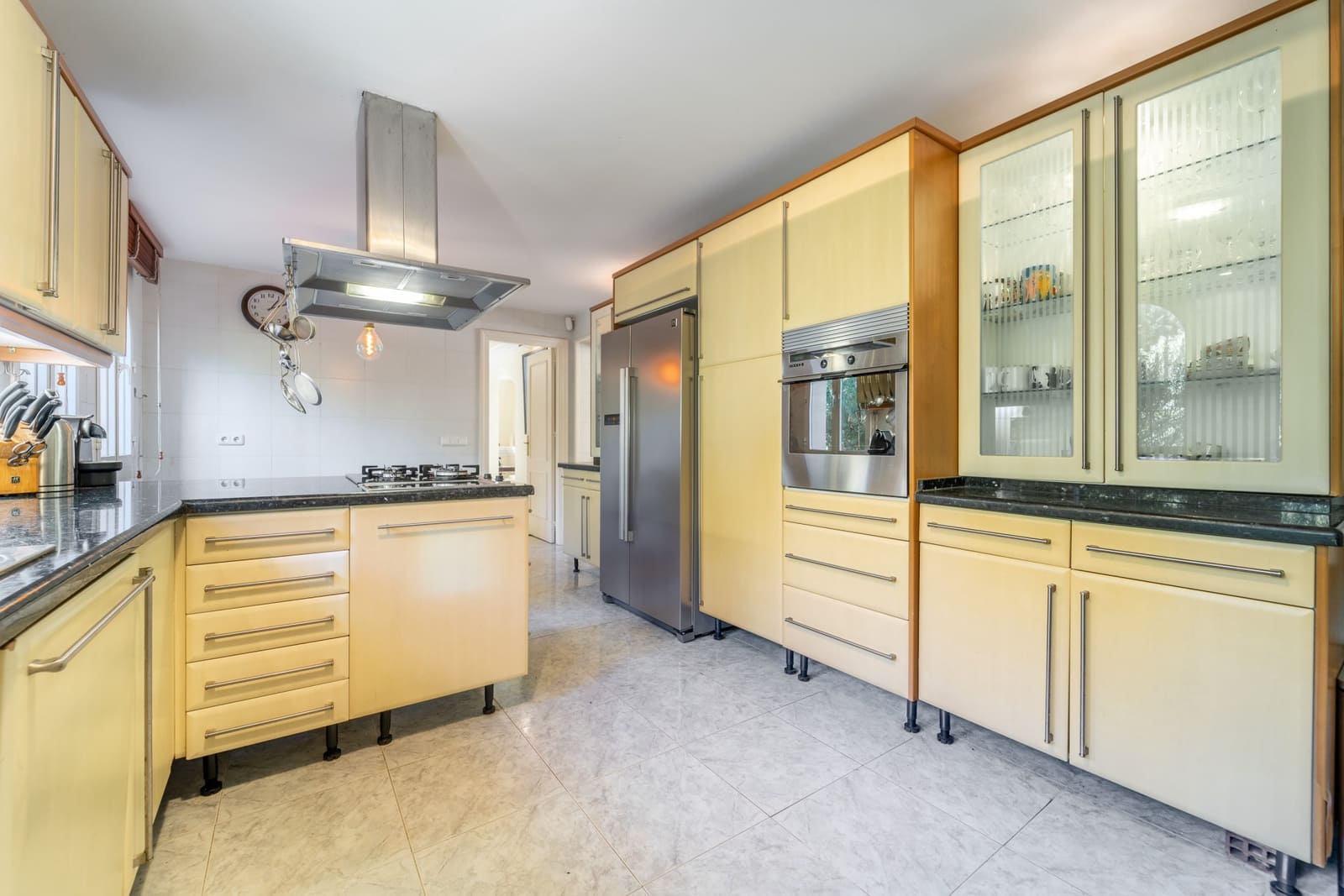 Chalet de 4 habitaciones en Marbella en venta con piscina garaje - 3.750.000 € (Ref: 9232844)