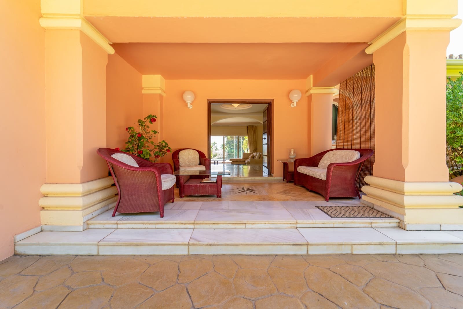 Chalet de 4 habitaciones en Marbella en venta con piscina garaje - 3.750.000 € (Ref: 9232844)