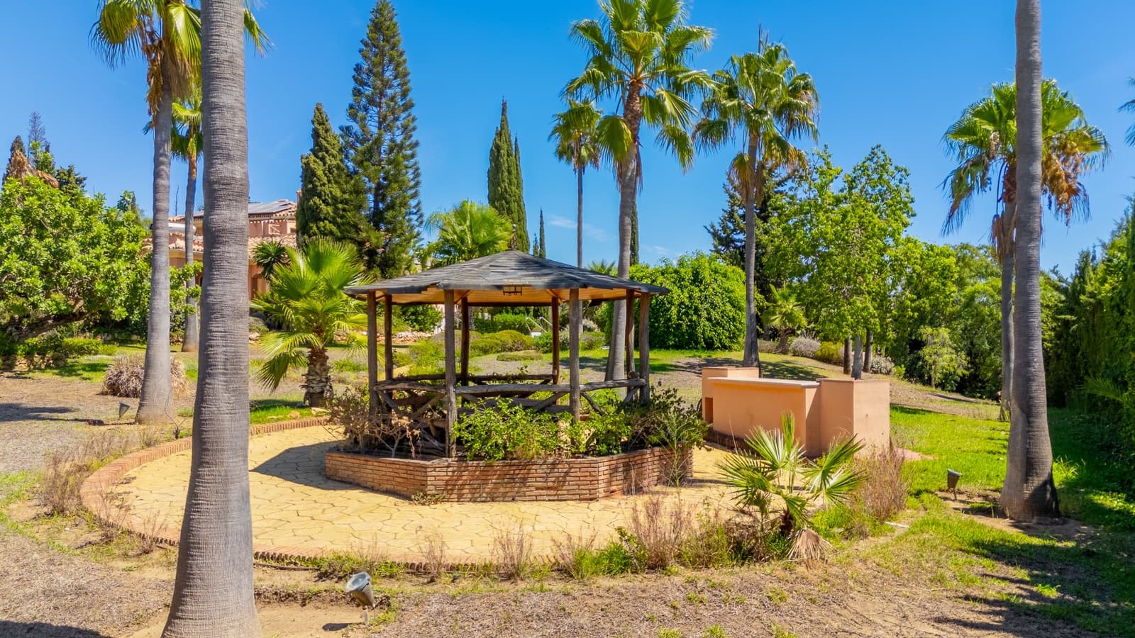 4 Zimmer Villa zu verkaufen in Marbella mit Pool Garage - 3.750.000 € (Ref: 9232844)