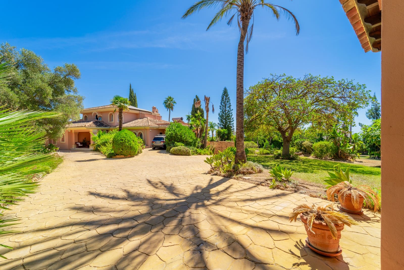 4 Zimmer Villa zu verkaufen in Marbella mit Pool Garage - 3.750.000 € (Ref: 9232844)