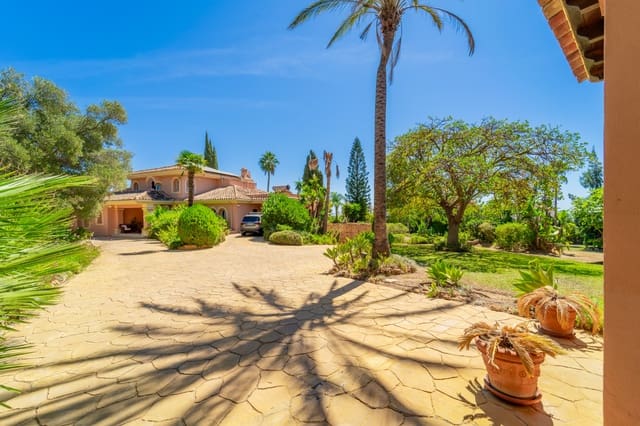 4 sovrum Villa till salu i Marbella med pool garage - 3 750 000 € (Ref: 9232844)