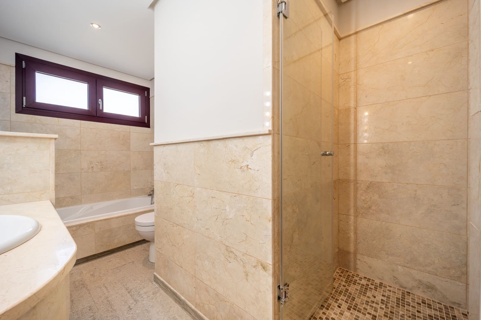 3 slaapkamer Huis te koop in Benahavis met zwembad garage - € 770.000 (Ref: 9242851)