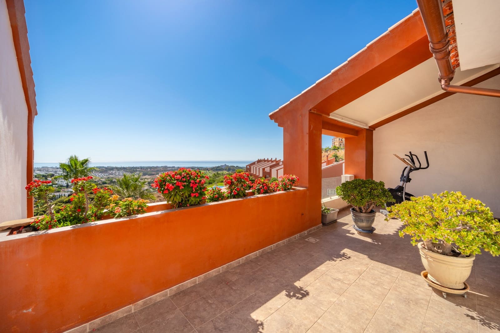 3 slaapkamer Huis te koop in Benahavis met zwembad garage - € 770.000 (Ref: 9242851)