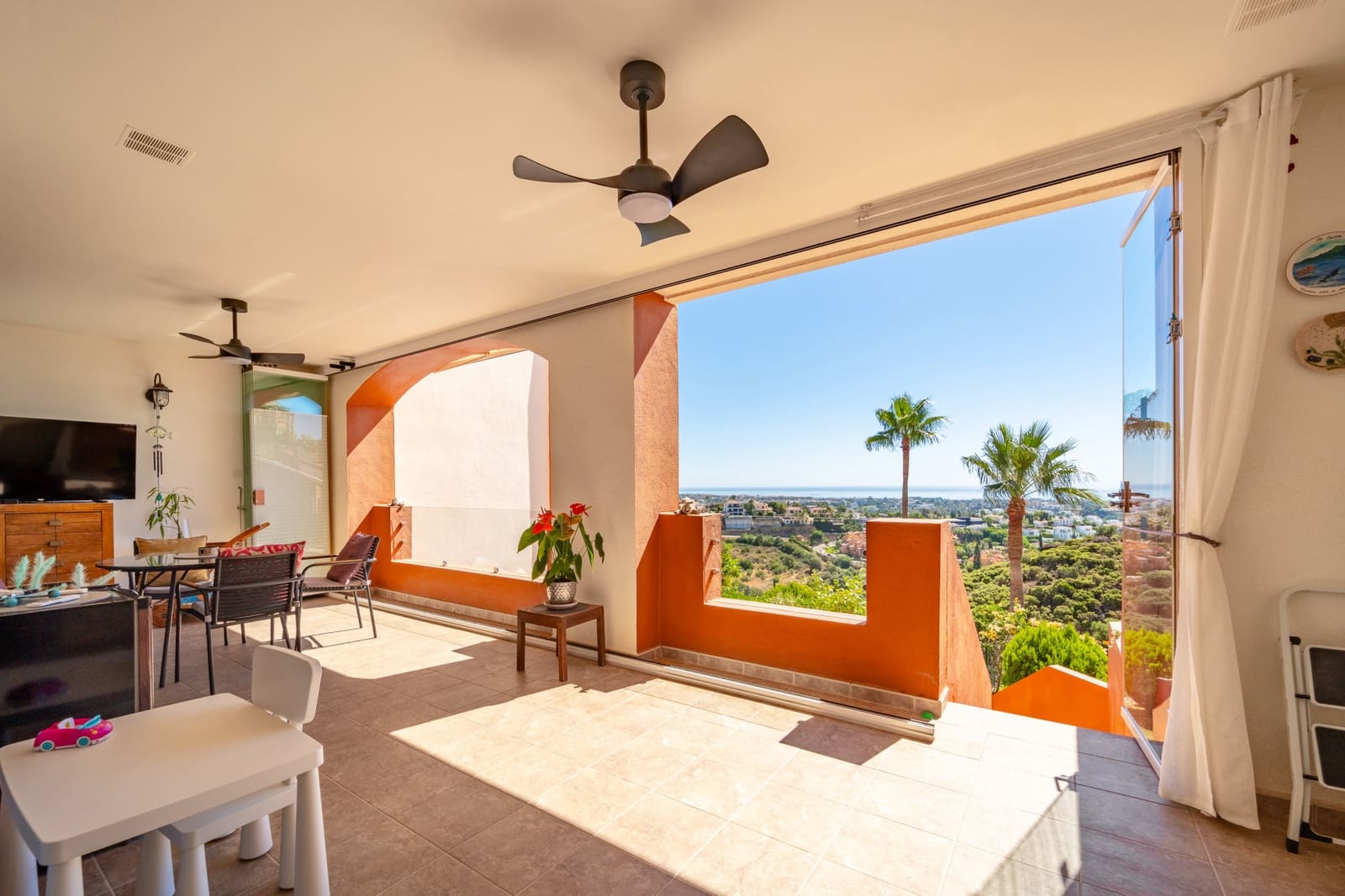 3 slaapkamer Huis te koop in Benahavis met zwembad garage - € 770.000 (Ref: 9242851)