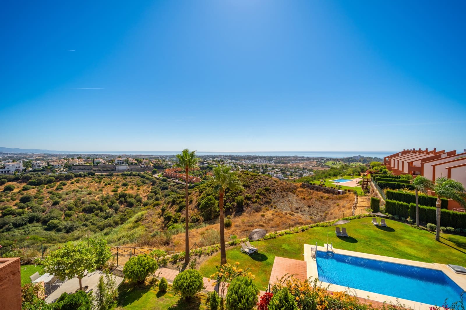 3 slaapkamer Huis te koop in Benahavis met zwembad garage - € 770.000 (Ref: 9242851)