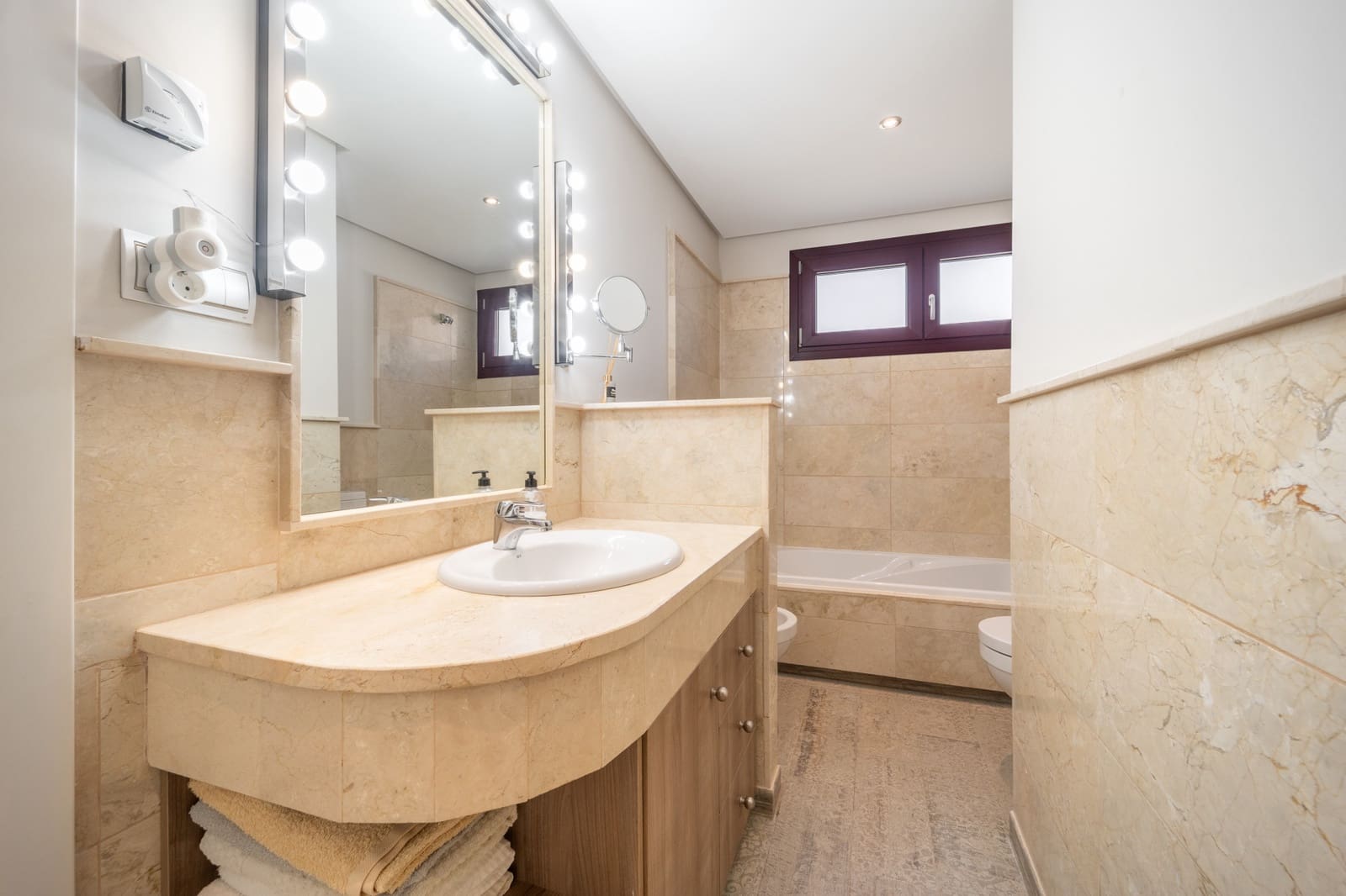 3 slaapkamer Huis te koop in Benahavis met zwembad garage - € 770.000 (Ref: 9242851)