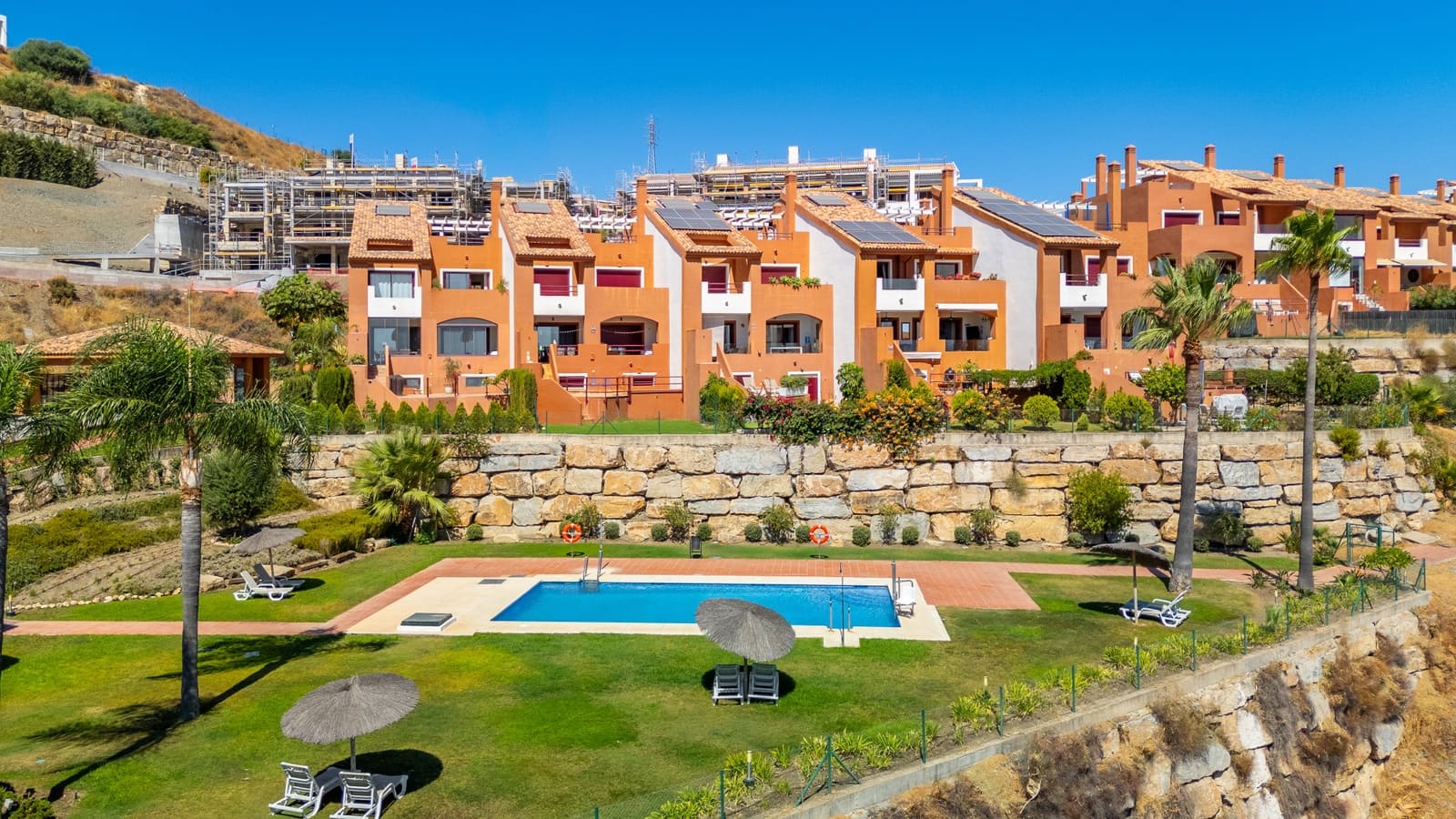 3 slaapkamer Huis te koop in Benahavis met zwembad garage - € 770.000 (Ref: 9242851)