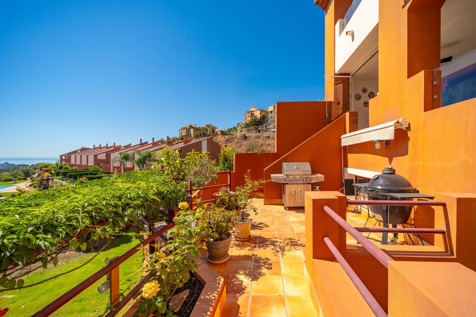 3 slaapkamer Huis te koop in Benahavis met zwembad garage - € 770.000 (Ref: 9242851)