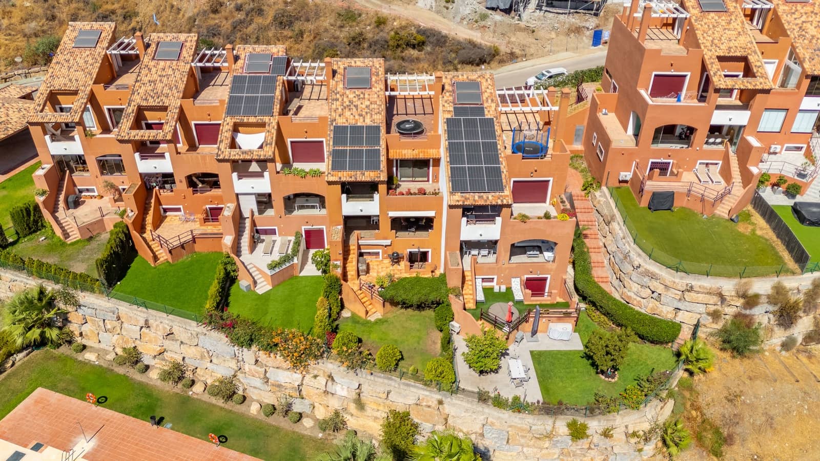 3 slaapkamer Huis te koop in Benahavis met zwembad garage - € 770.000 (Ref: 9242851)