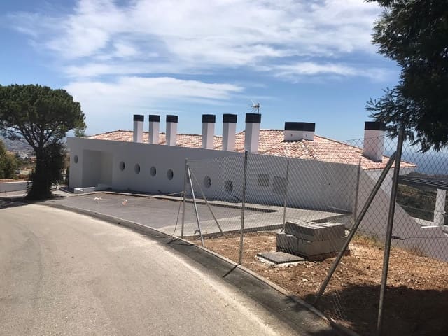 Erhverv til leje i Marbella med garage - € 6.000 (Ref: 9244391)