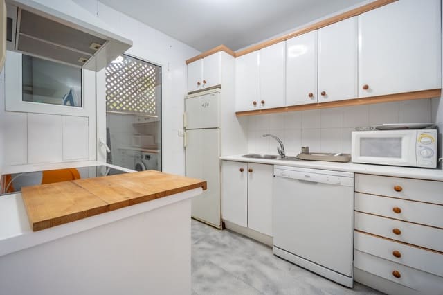 2 Zimmer Apartment zu verkaufen in Marbella mit Pool Garage - 875.000 € (Ref: 9262451)