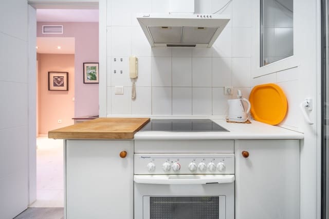 2 Zimmer Apartment zu verkaufen in Marbella mit Pool Garage - 875.000 € (Ref: 9262451)