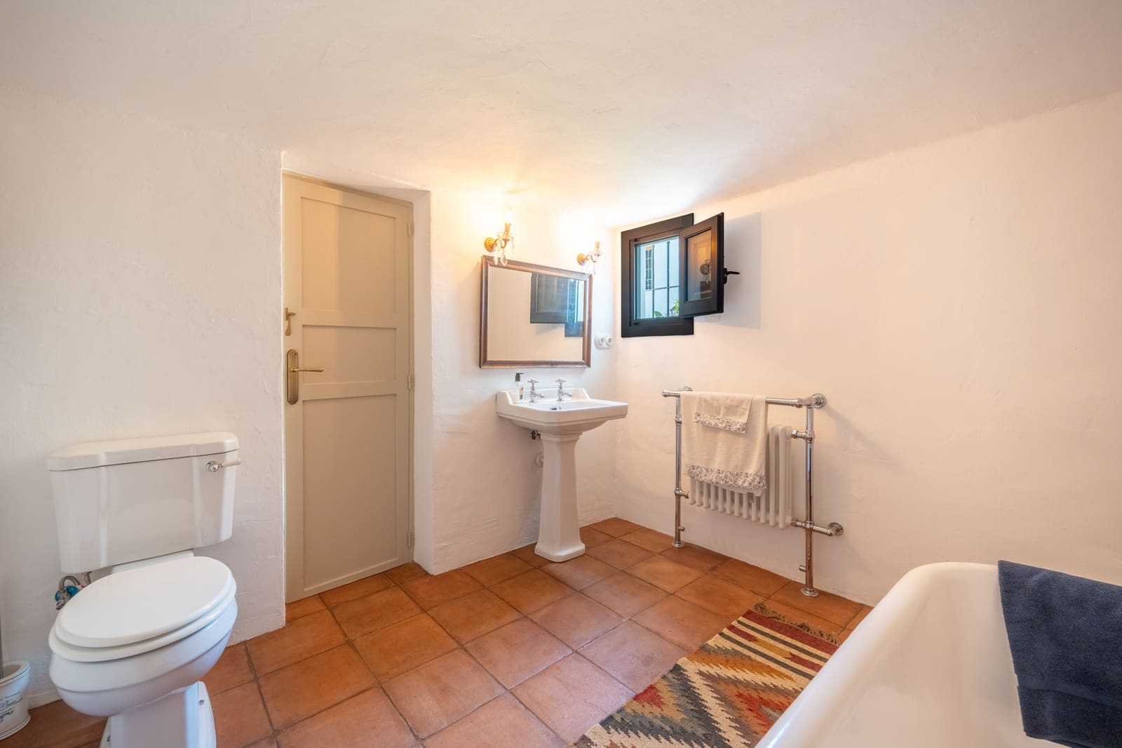 3 slaapkamer Halfvrijstaande villa te koop in Marbella met zwembad - € 1.100.000 (Ref: 9281190)