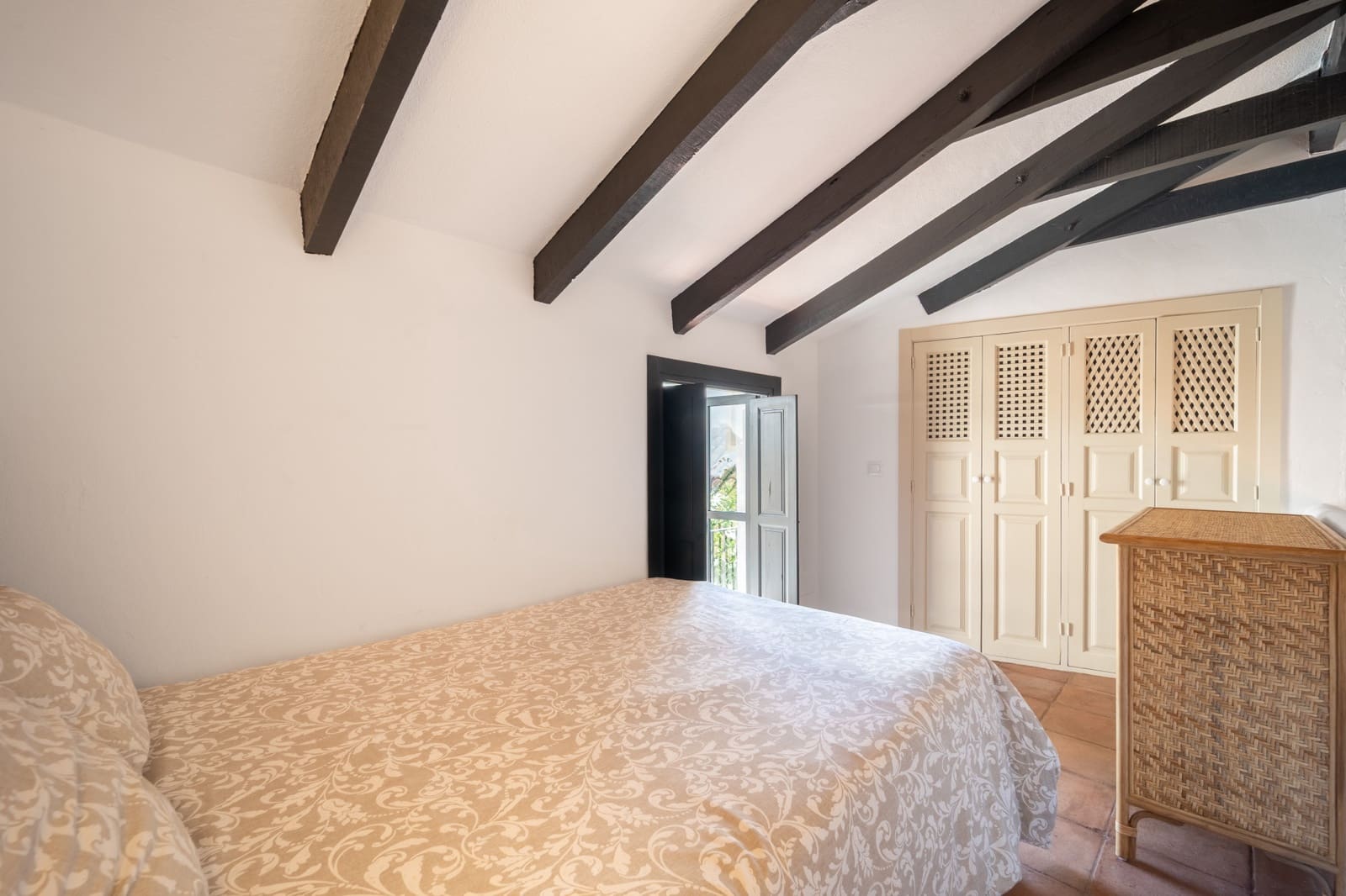 3 slaapkamer Halfvrijstaande villa te koop in Marbella met zwembad - € 1.100.000 (Ref: 9281190)