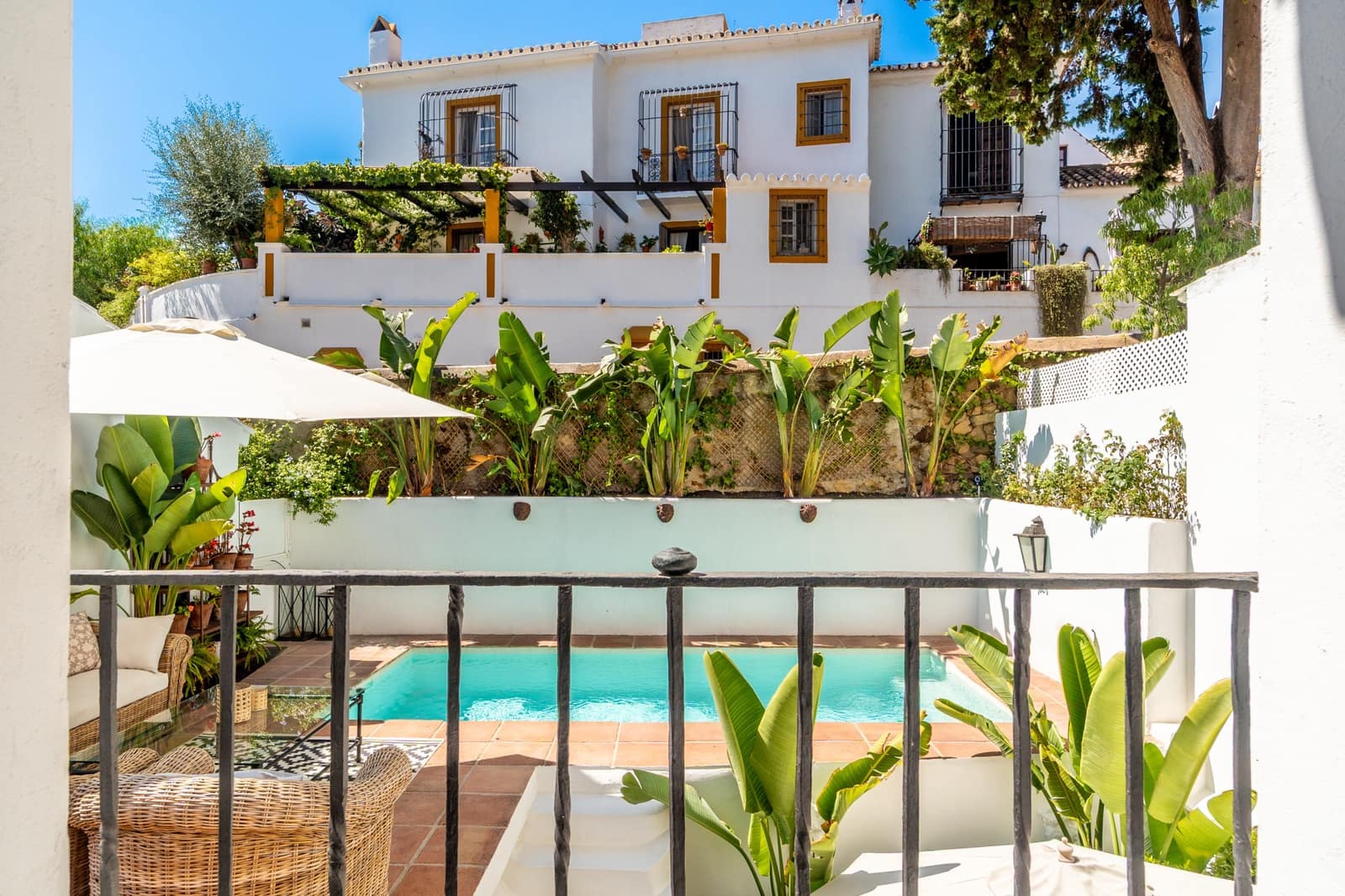 3 slaapkamer Halfvrijstaande villa te koop in Marbella met zwembad - € 1.100.000 (Ref: 9281190)