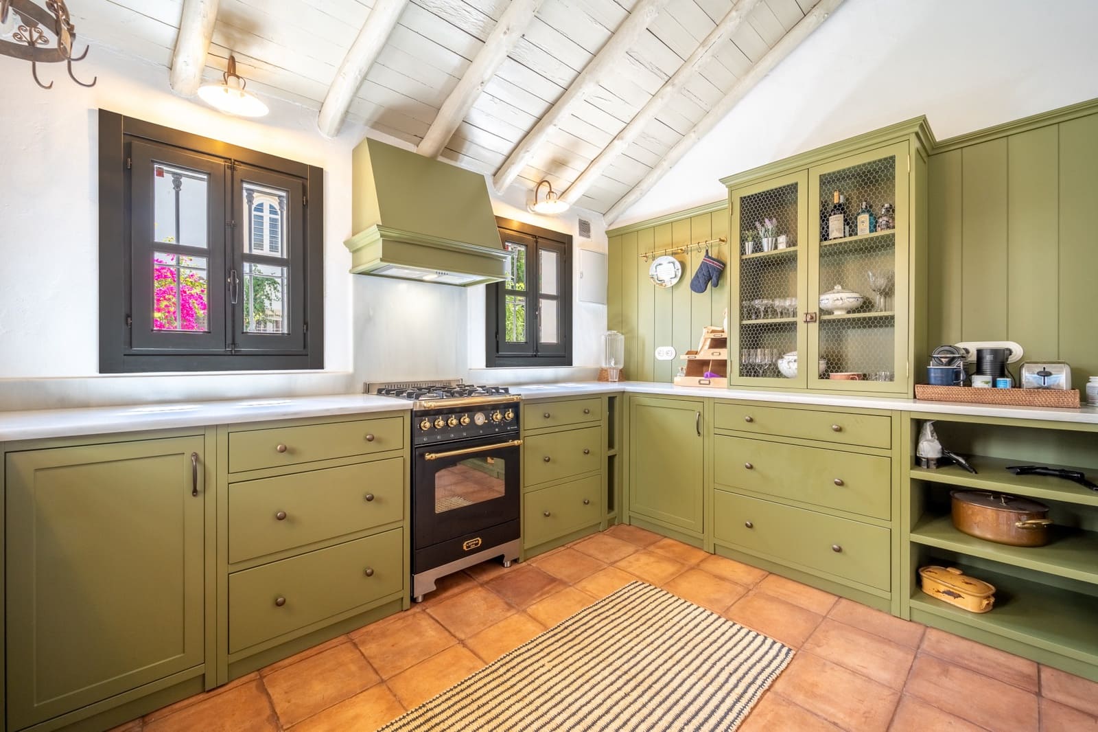 3 slaapkamer Halfvrijstaande villa te koop in Marbella met zwembad - € 1.100.000 (Ref: 9281190)