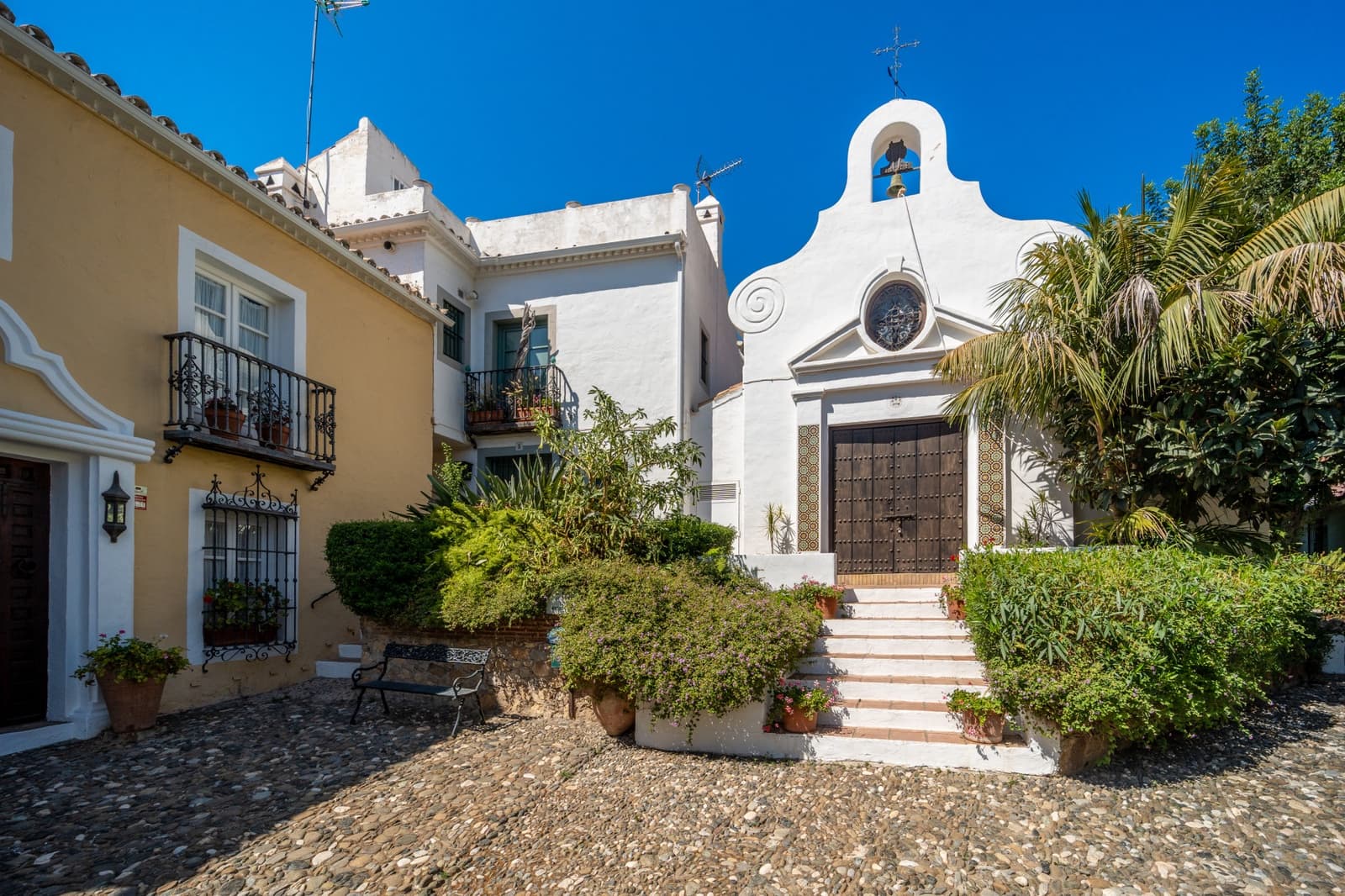 3 slaapkamer Halfvrijstaande villa te koop in Marbella met zwembad - € 1.100.000 (Ref: 9281190)