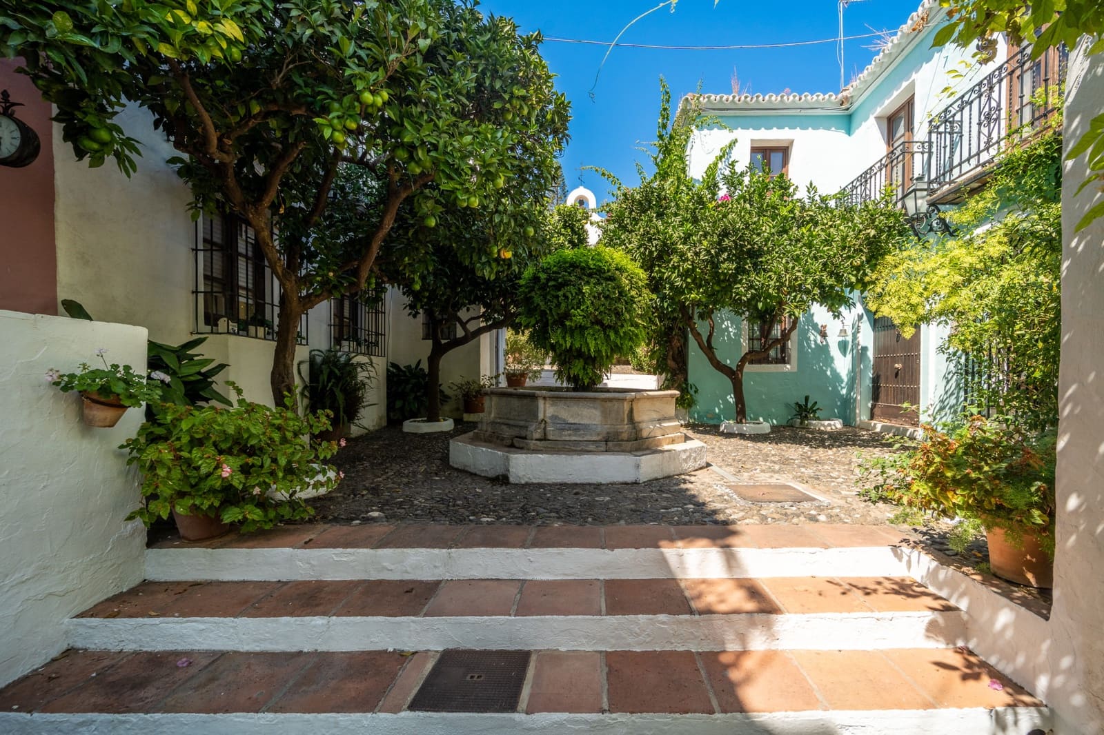 3 slaapkamer Halfvrijstaande villa te koop in Marbella met zwembad - € 1.100.000 (Ref: 9281190)