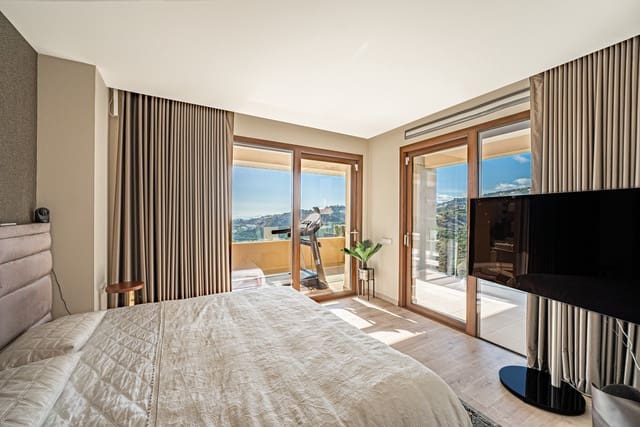 4 chambre Appartement à vendre à La Quinta, Benahavís avec piscine garage - 1 700 000 € (Ref: 9281191)