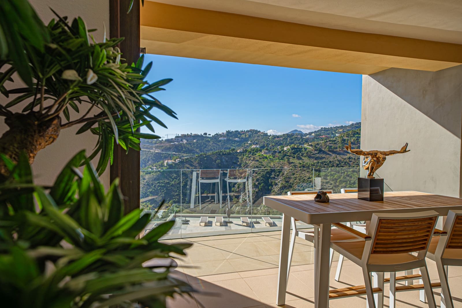 4 chambre Appartement à vendre à La Quinta avec piscine garage - 1 700 000 € (Ref: 9281191)