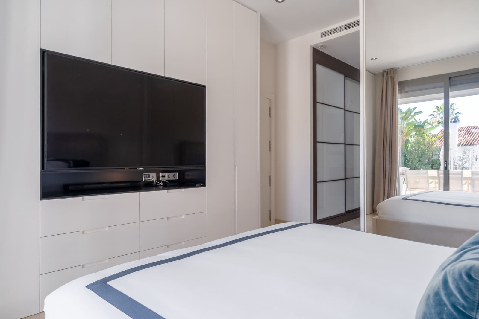 5 soveværelse Villa til leje i La Quinta med swimmingpool - € 10.500 (Ref: 9289641)