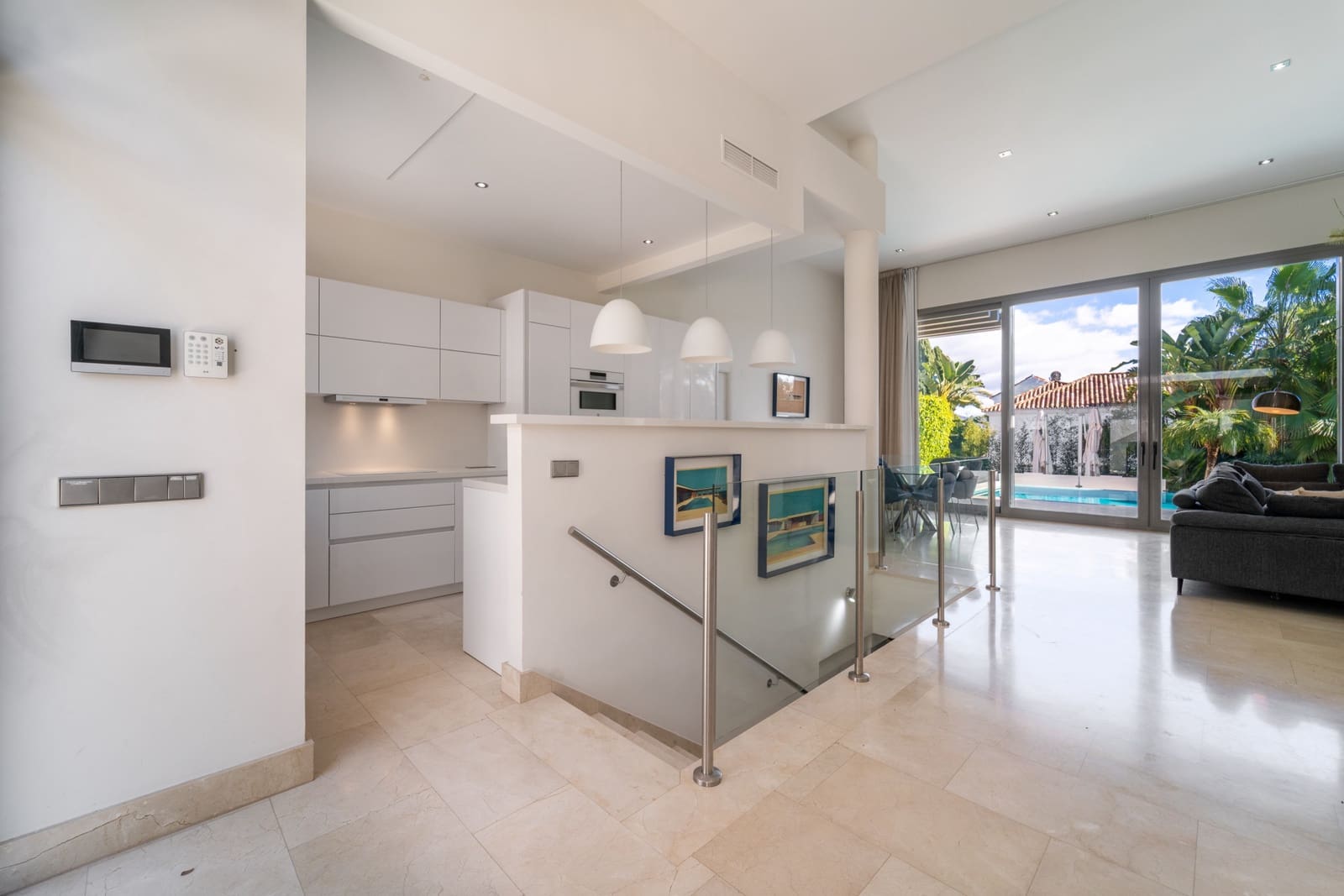 5 soveværelse Villa til leje i La Quinta med swimmingpool - € 10.500 (Ref: 9289641)