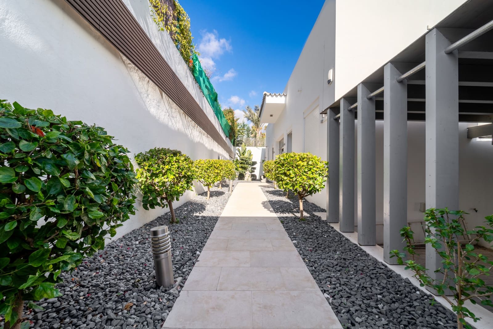 5 soveværelse Villa til leje i La Quinta med swimmingpool - € 10.500 (Ref: 9289641)