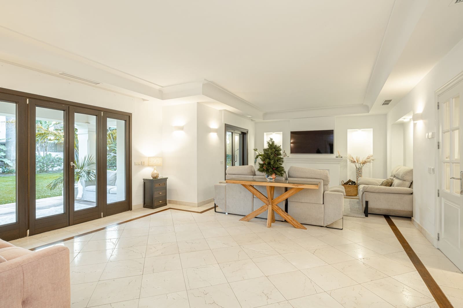 6 camera da letto Villa da affittare in Guadalmina con piscina garage - 12.500 € (Rif: 9289642)