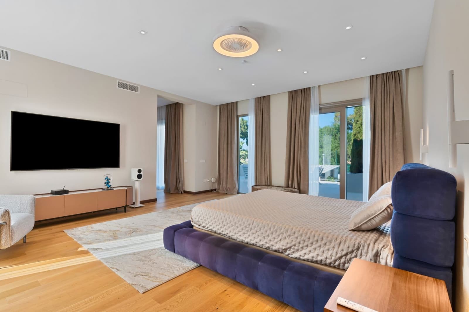 6 sypialnia Willa na sprzedaż w Guadalmina z basenem garażem - 9 500 000 € (Ref: 9294330)