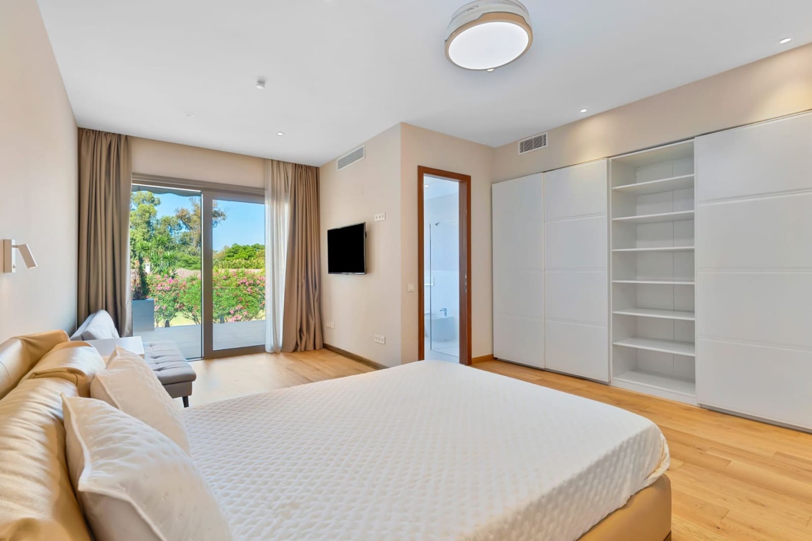 6 sypialnia Willa na sprzedaż w Guadalmina z basenem garażem - 9 500 000 € (Ref: 9294330)