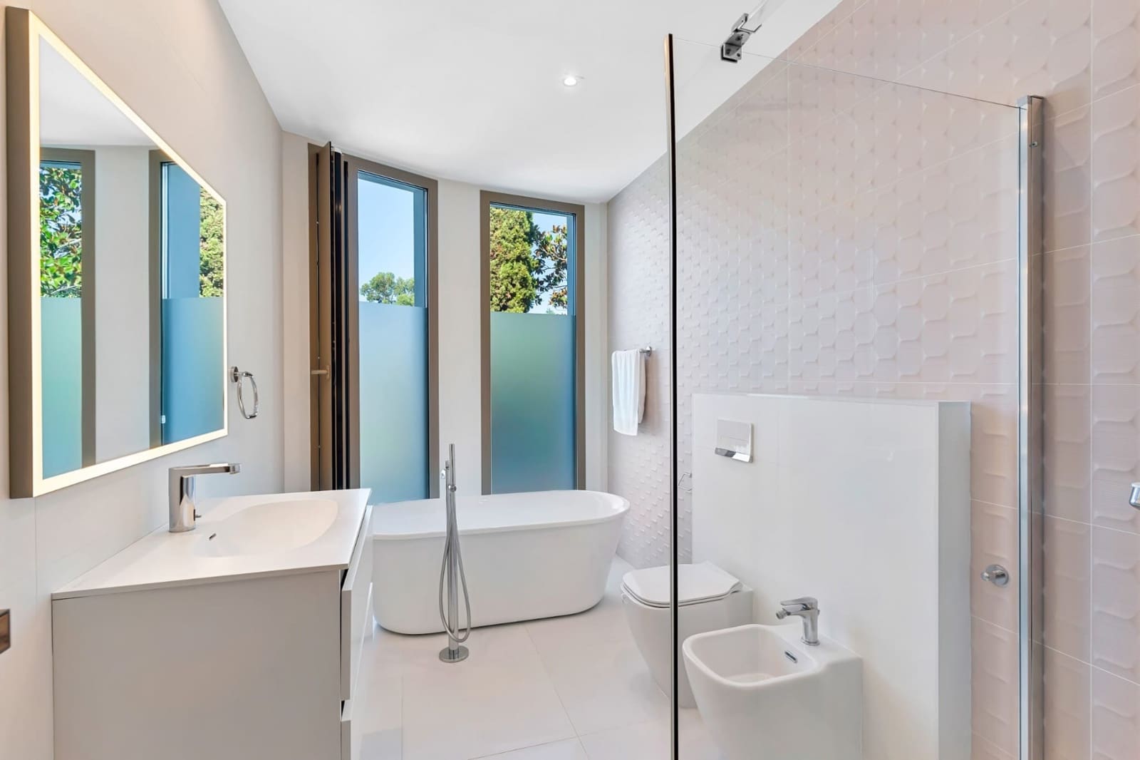 6 sypialnia Willa na sprzedaż w Guadalmina z basenem garażem - 9 500 000 € (Ref: 9294330)