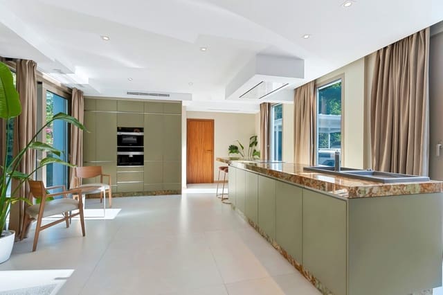 6 sypialnia Willa na sprzedaż w Guadalmina Baja, Marbella z basenem garażem - 9 500 000 € (Ref: 9294330)