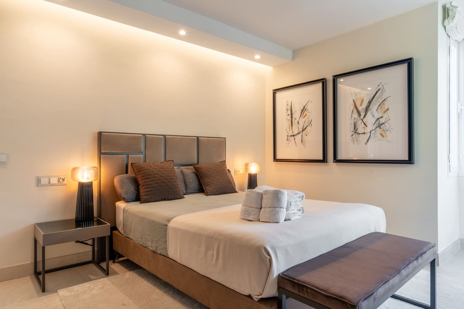 3 sypialnia Apartament do wynajęcia w Marbella z basenem garażem - 9 200 € (Ref: 9296392)