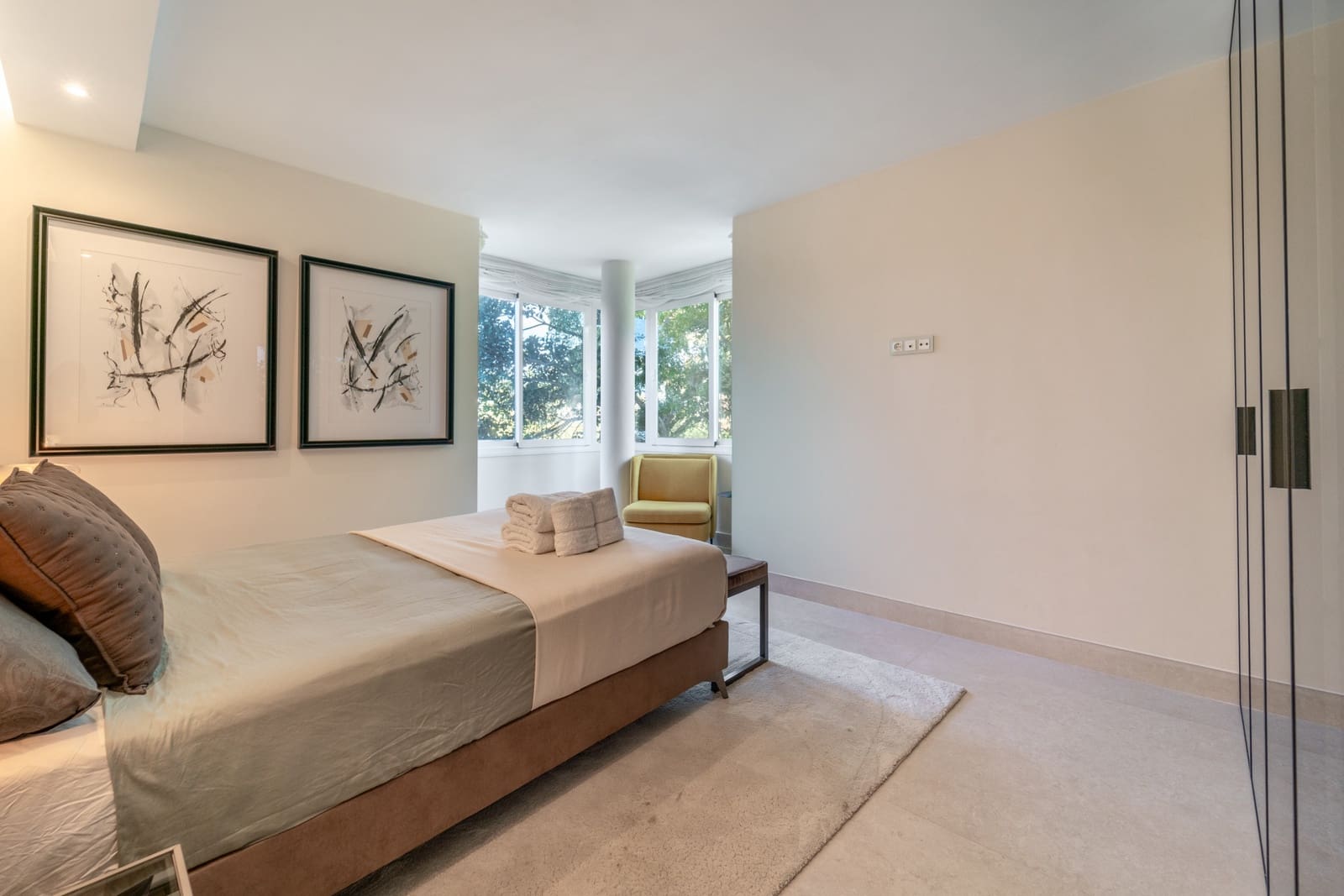 3 sypialnia Apartament do wynajęcia w Marbella z basenem garażem - 9 200 € (Ref: 9296392)