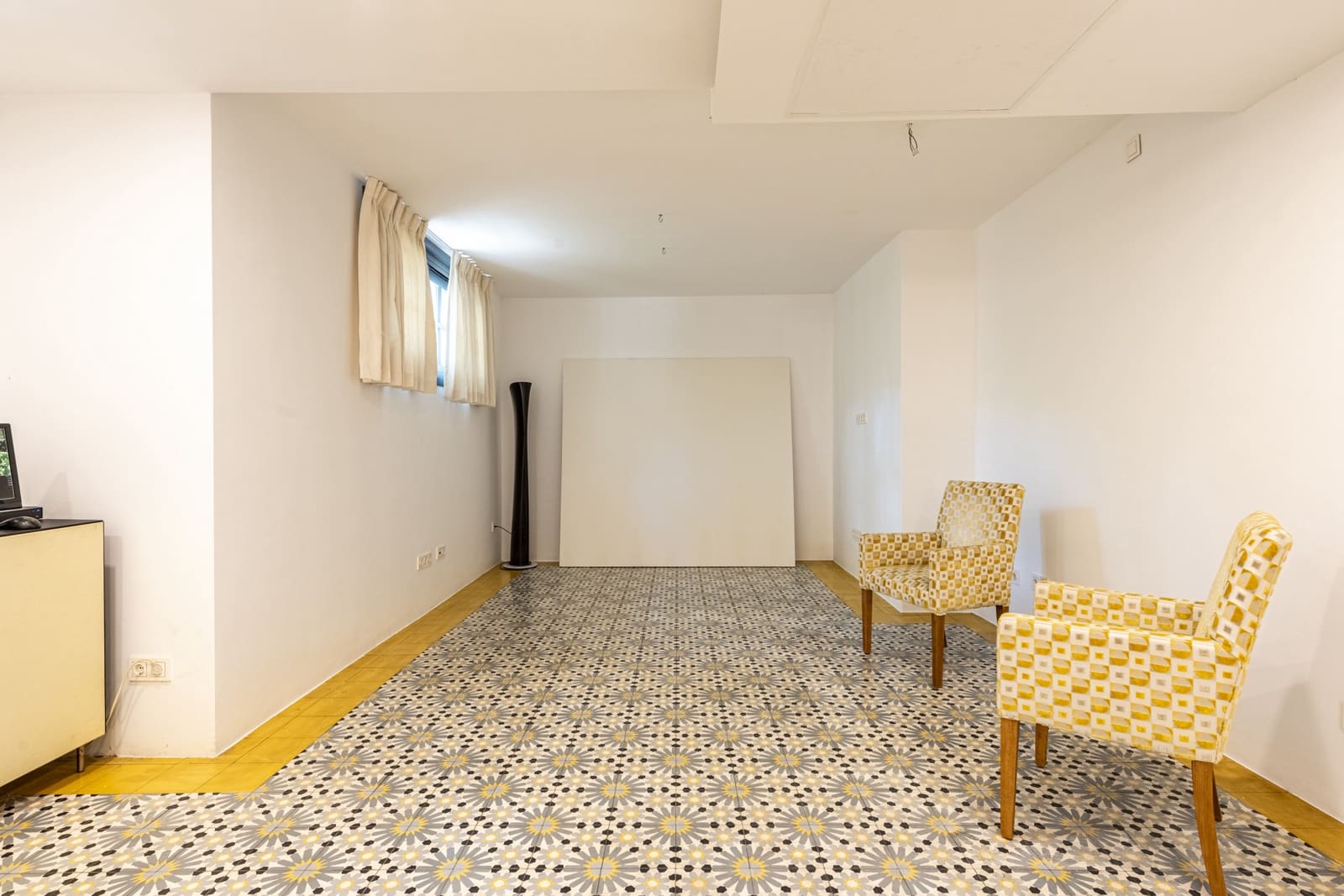 5 bedroom Villa for sale in Marbella with pool garage - € 2,790,000 (Ref: 9297136)