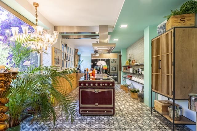 5 slaapkamer Villa te koop in Marbella met zwembad garage - € 2.790.000 (Ref: 9297136)