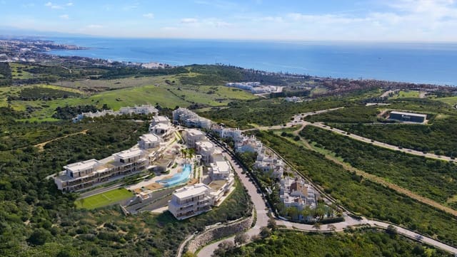 2 chambre Appartement à vendre à Casares avec piscine garage - 1 533 109 € (Ref: 9297138)